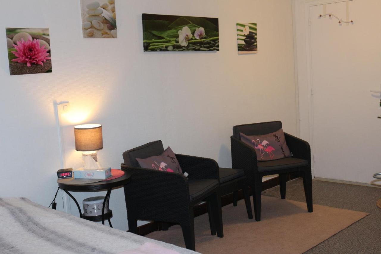 Bed and Breakfast Chez Delphine Amboise Exterior foto